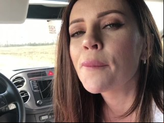 She gave her first blowjob in car